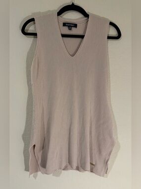 Ellen Tracy Pale Blush Ribbed V-Neck Sleeveless Tank
